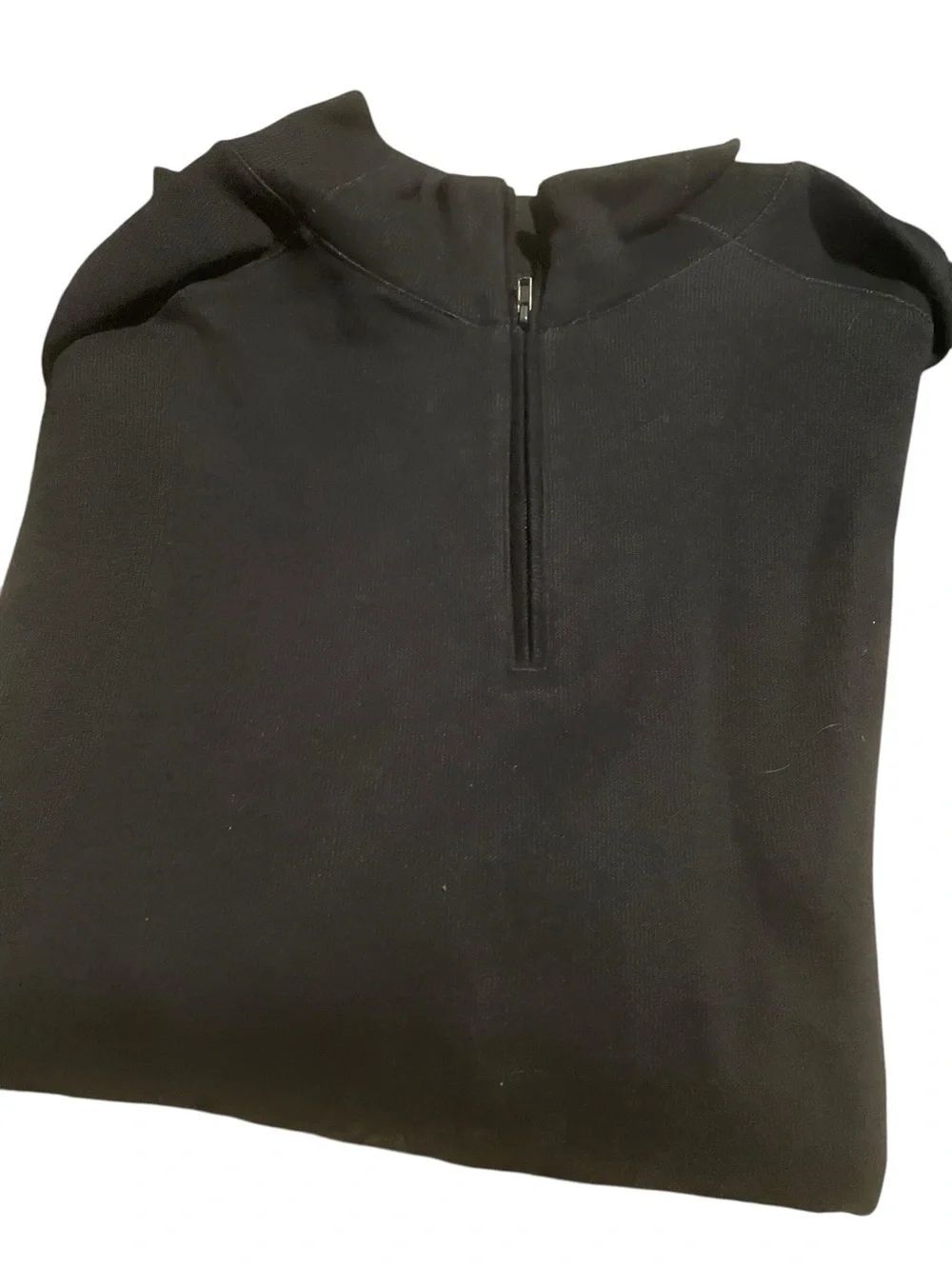 Madison Black Quarter-Zip Pullover size Xl new never worn